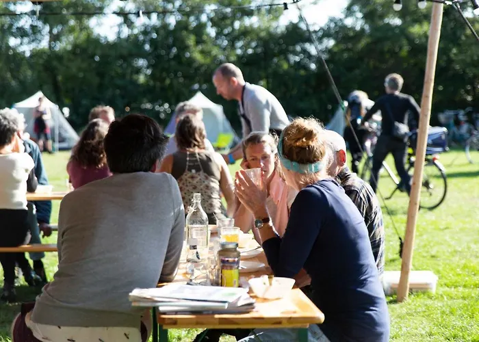 Bluecamp Oerol25- Tent&Breakfast